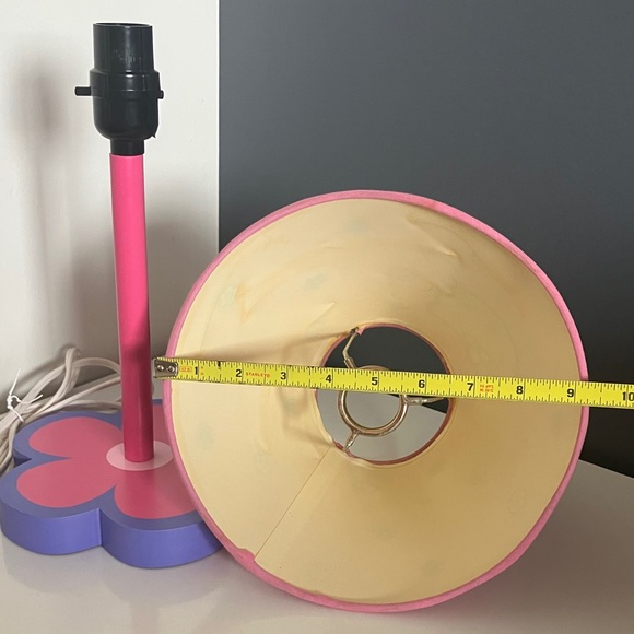 Hello Kitty Pink and Purple Flower Lamp - Picture 4 of 6